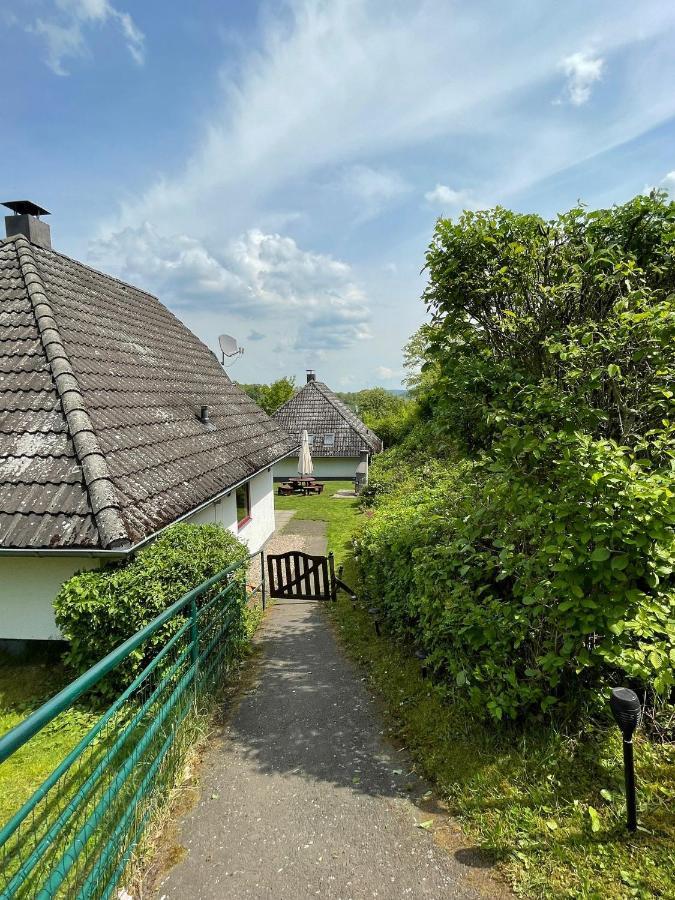 Ferienhaus "Gestiefelter Kater" Am See Im Bergland Kirchheim  Esterno foto