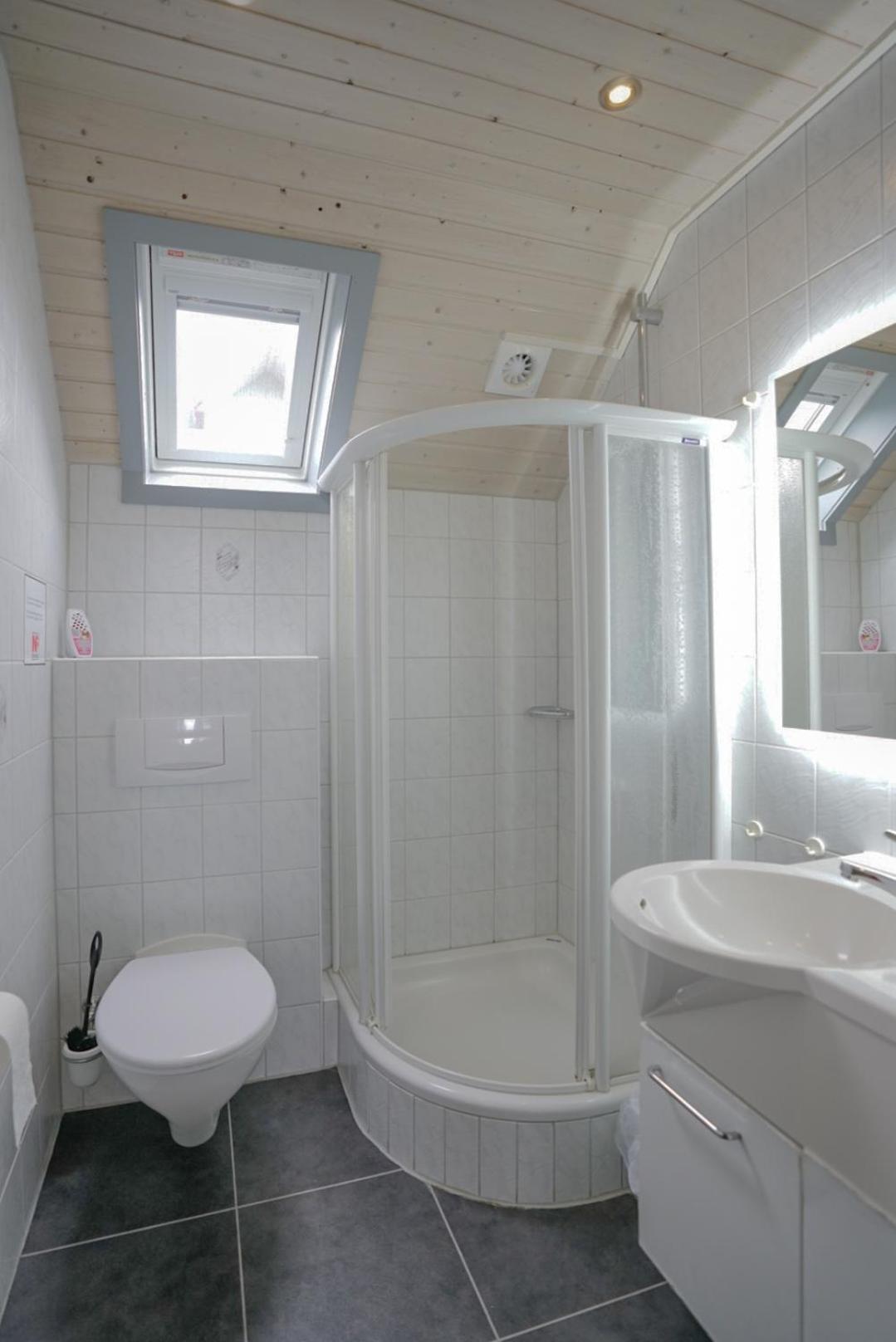 Ferienhaus "Gestiefelter Kater" Am See Im Bergland Kirchheim  Esterno foto