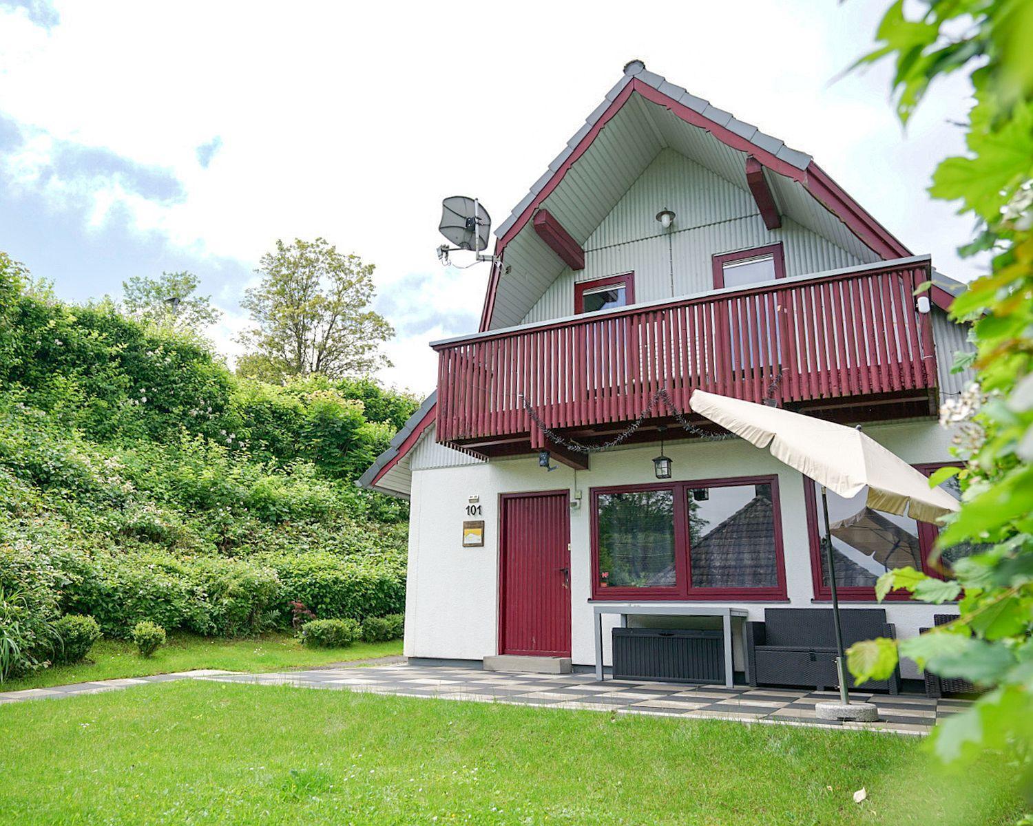 Ferienhaus "Gestiefelter Kater" Am See Im Bergland Kirchheim  Esterno foto