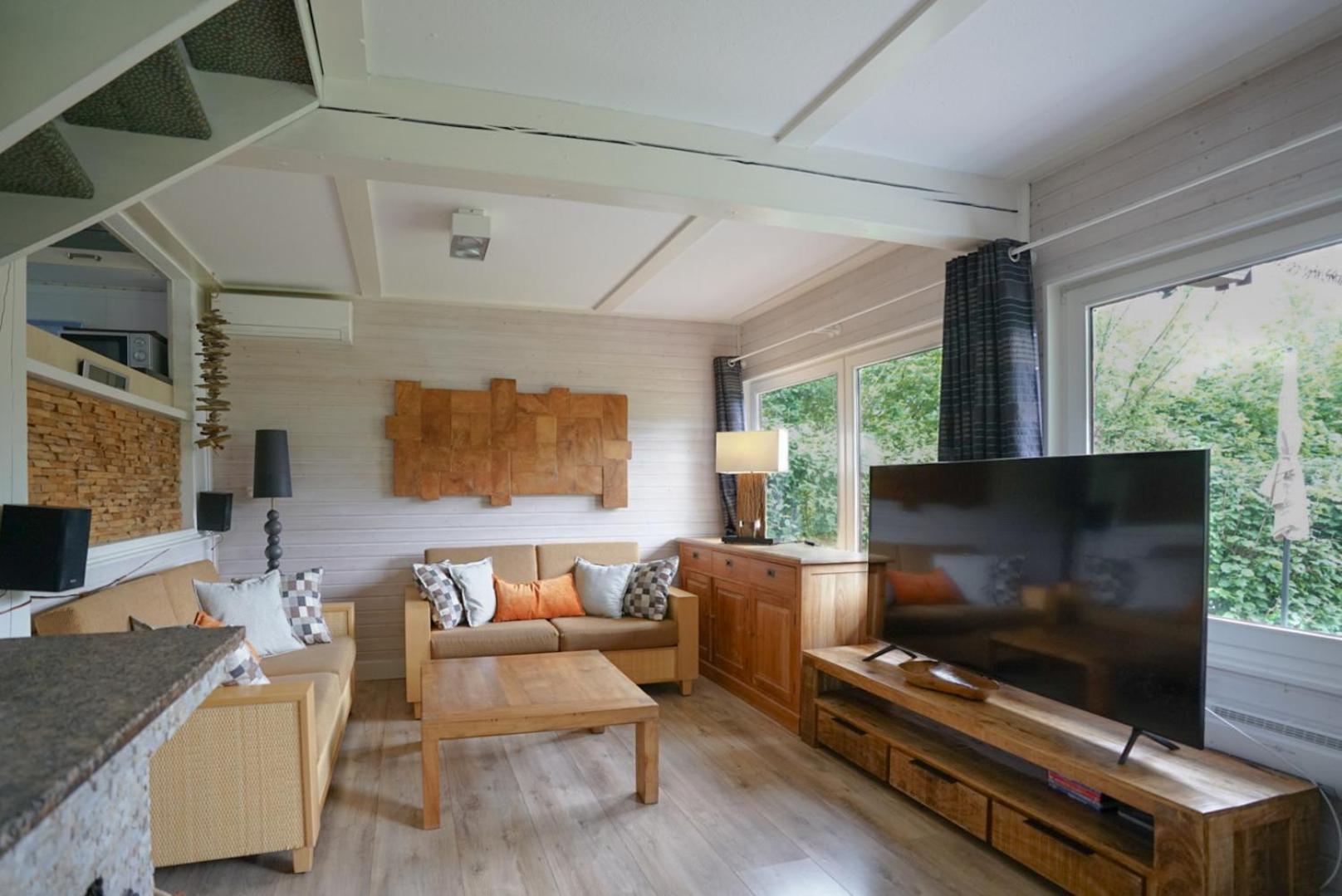 Ferienhaus "Gestiefelter Kater" Am See Im Bergland Kirchheim  Esterno foto